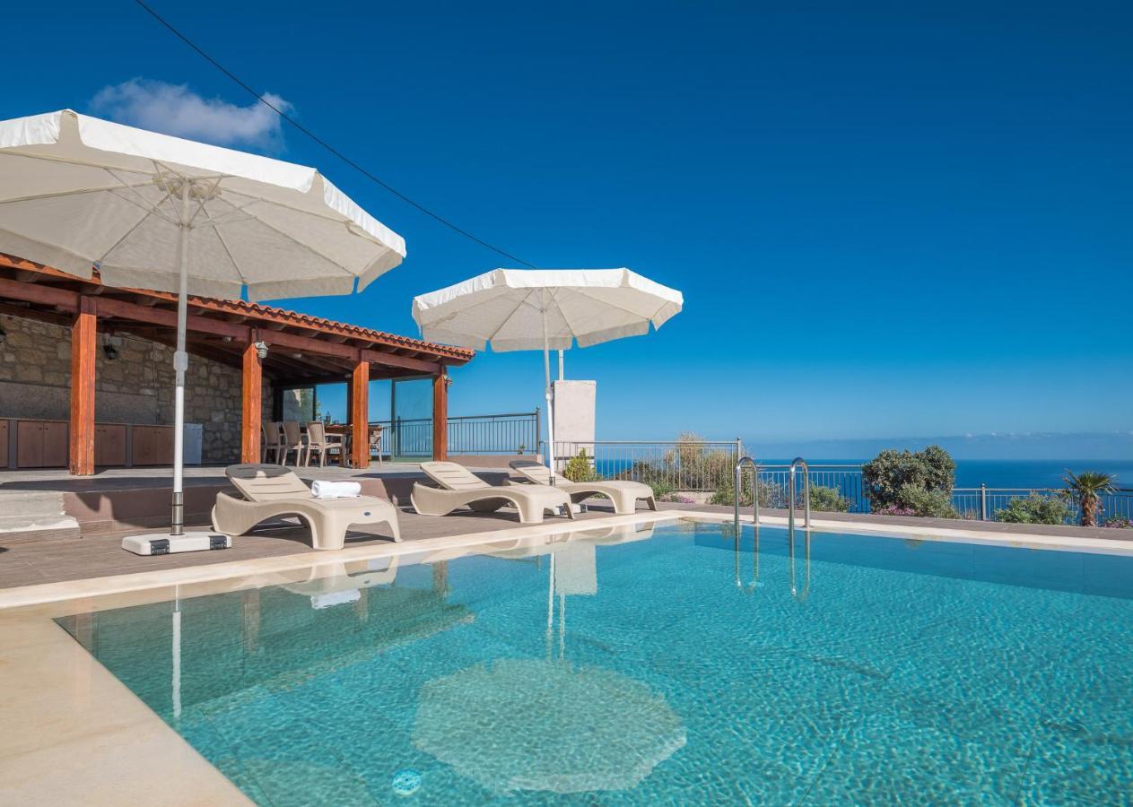 Villa Eolos ลิกาเรีย ภายนอก รูปภาพ